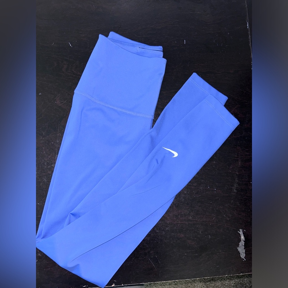 Women’s XS Nike Dri-fit workout leggings